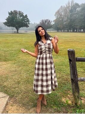 TCEC Brown & Cream Gingham Sleeveless Midi Dress
